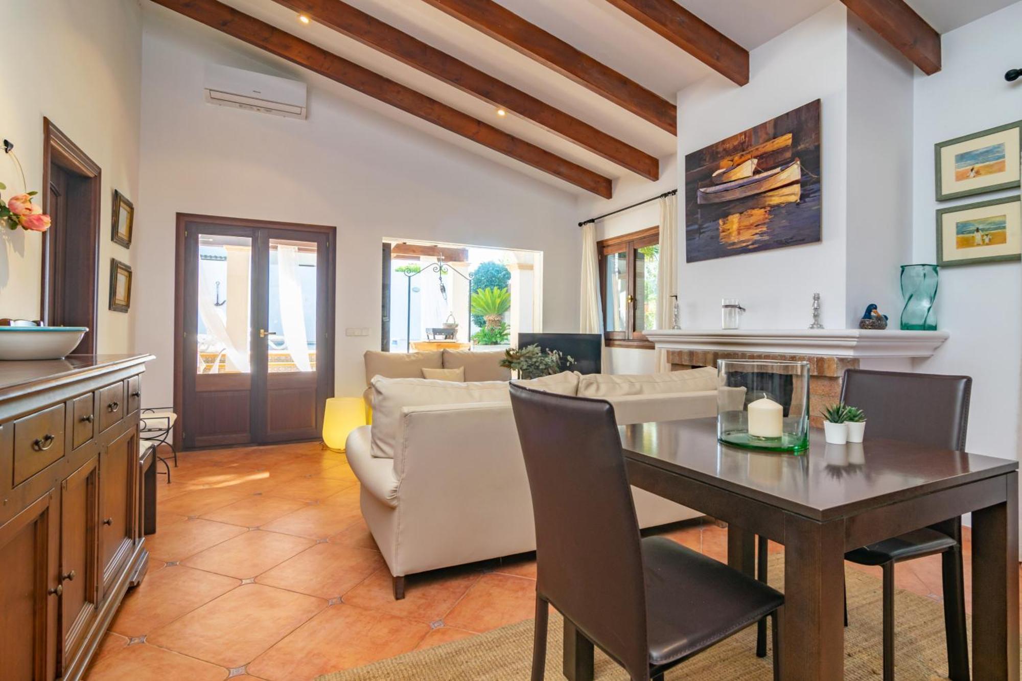 Ca Na Matas Holiday home *